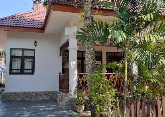 Chakphong House | บ้านทรายแก้ว