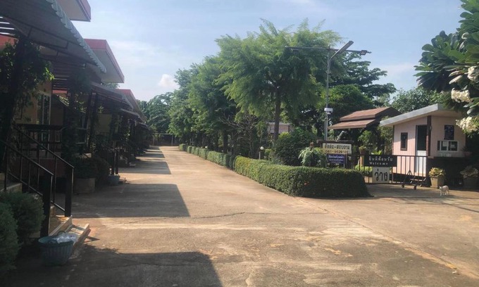 Phitsanulok Hotel | วังอินธารา รีสอร์ท (Wangintara Resort)