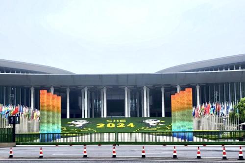 Qingpu Hotel | 定士居水晶酒店上海虹桥火车站国家会展中心店