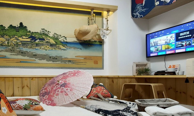 Huaihai Road Commercial Area Apartment | 近常熟路地铁站300米｜静安寺商圈