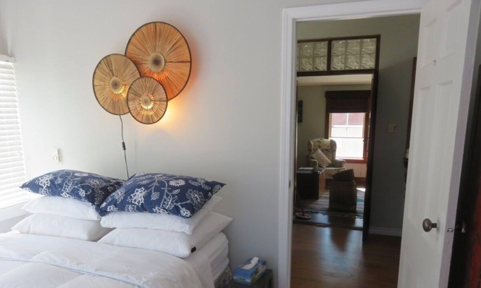 Annapolis Royal House | 0.0 Km to downtown, this IS the Heart of Annapolis Royal. Walk;no car necessary