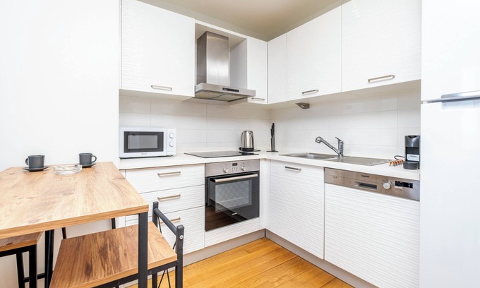 Kadikoy Apartment | 0043 - Luxurious residence and comfy.