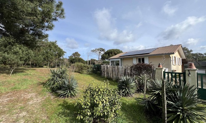 Vendays-Montalivet House | 058 - Small peaceful corner next to the pines and 200m from the Ocean