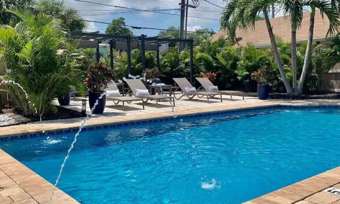 Mango Groves House | 1.1 Mile to Beach - Heated Pool 1923 Home