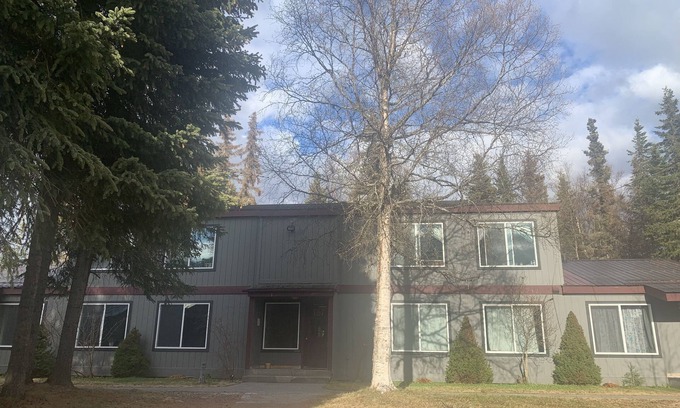Kenai Apartment | 1.5 miles to the mouth of the Kenai River/beach access!