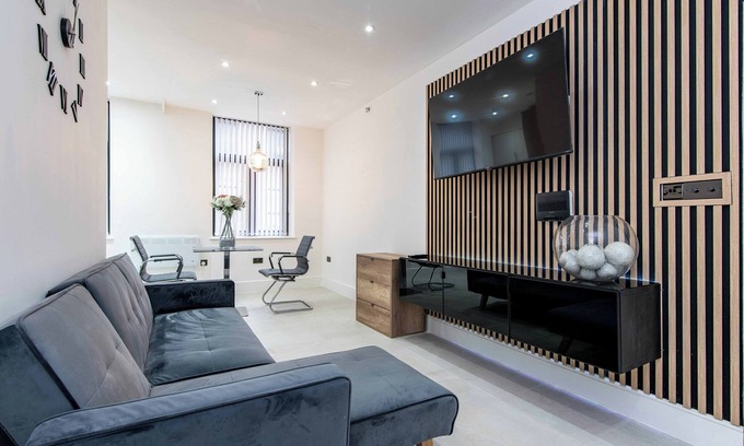 Bradford Apartment | 1-Bed Flat – In the Heart of Bradford City Centre