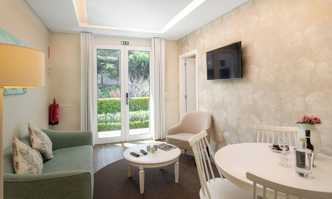 Monte Apartment | 1-bed Garden Apt 1 in character Babosas Village