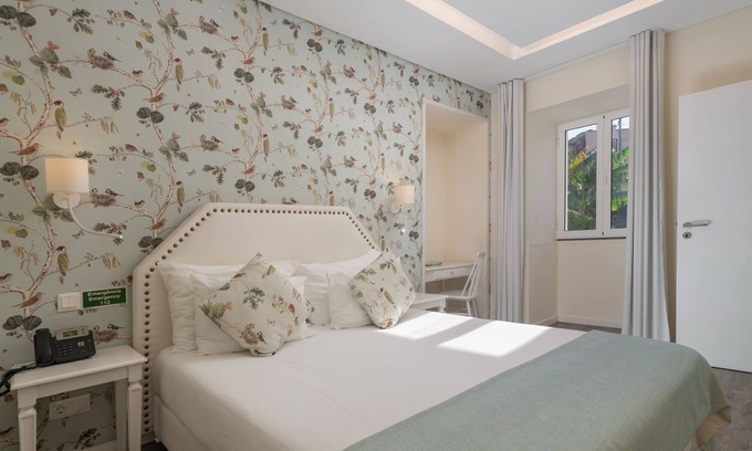 Monte Apartment | 1-bed Garden Apt 3 in character Babosas Village