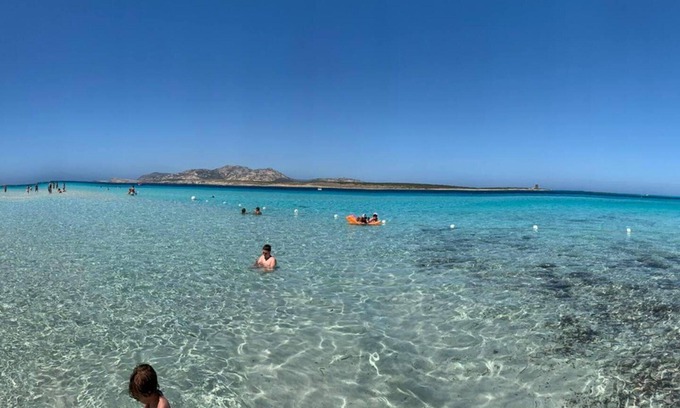 Punta De Su Turrione House | 1 Bed House Sleeps 2 - Pets, Garden, Parking, Wifi