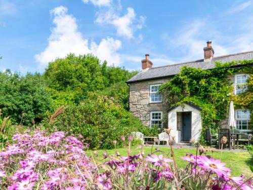Lanner House | 1 Bed in Portreath PENNA