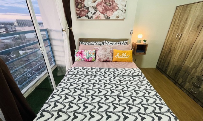 Cagayan de Oro Apartment | 1-Bed - Sleeps 4 with City view