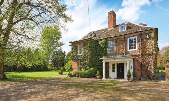 Wellesbourne House | 1 Bedroom Accommodation with Ensuite