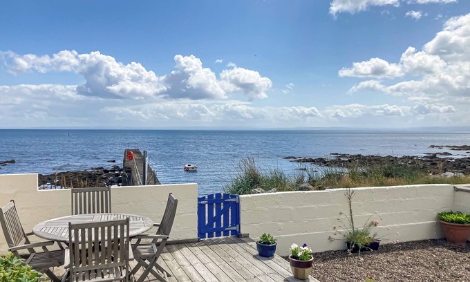 Hilton of Cadboll Cottage | 1 bedroom accommodation in Hilton near Tain