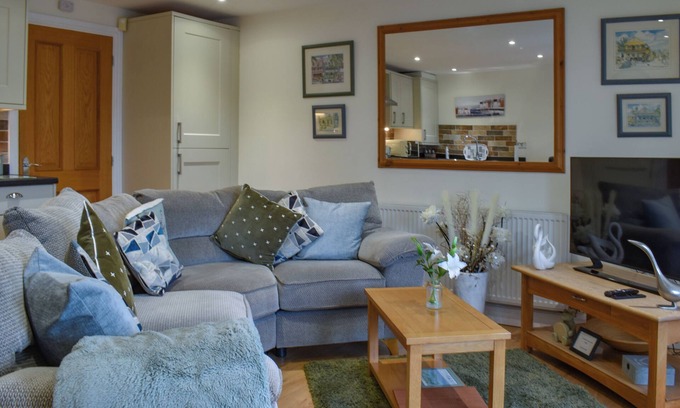 Tewitfield Cottage | 1 bedroom accommodation in Carnforth