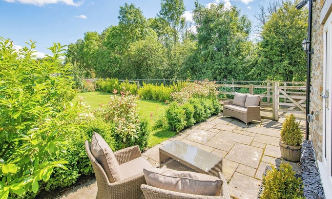 Pickering Cottage | 1 bedroom accommodation in Pickering
