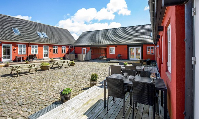 Akirkeby Apartment | 1 bedroom accommodation in Aakirkeby