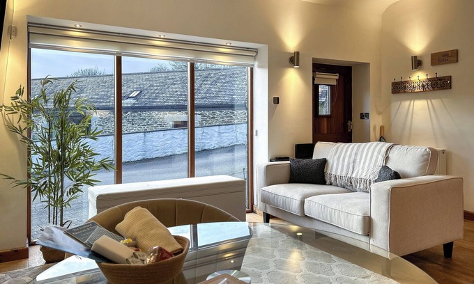 Maenporth Cottage | 1 bedroom accommodation in Falmouth