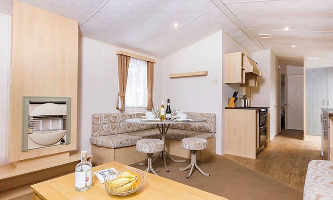Ningwood House | 1 bedroom accommodation in Newbridge, Nr Yarmouth