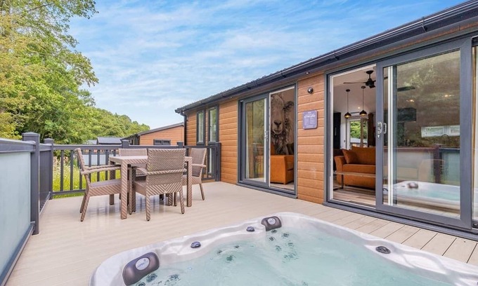 Caerwys Ski Chalet | 1 bedroom accommodation in Caerwys