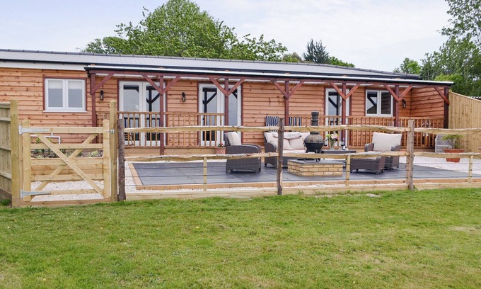 Cowbeech Cottage | 1 bedroom accommodation in Cowbeech, near Hailsham