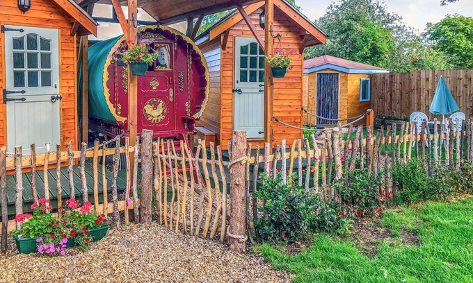 Guyhirn Cottage | 1 bedroom accommodation in Wisbech