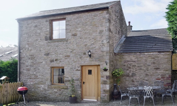 Fence Cottage | 1 bedroom accommodation in Whalley