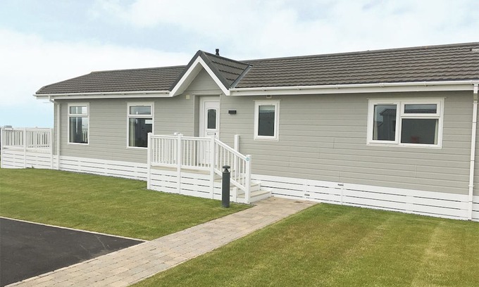 Stibb Ski Chalet | 1 bedroom accommodation in Sandymouth Bay, Bude