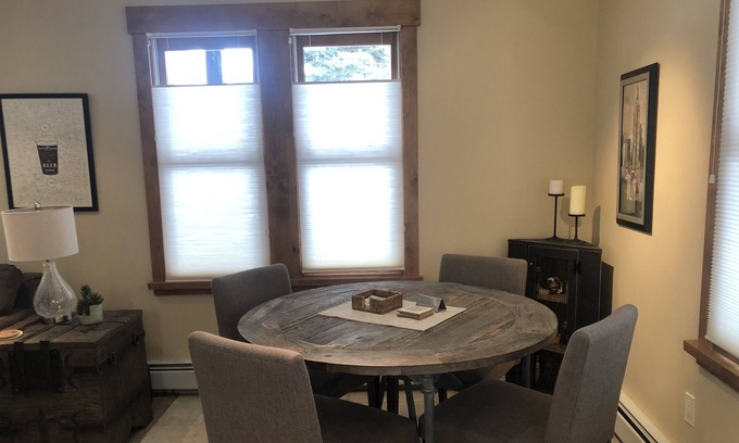 Crested Butte Apartment | 1 Bedroom apartment located in the town of Crested Butte