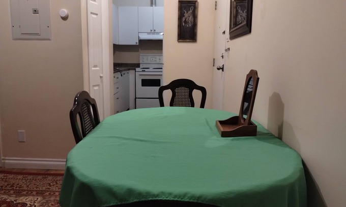 Durham Region Apartment | 1 BEDROOM apartment bright and peaceful, for a pleasant stay.