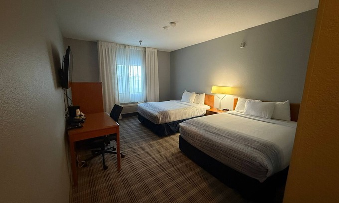 Minot Apartment | 1-bedroom apartment in beautiful Minot by the Dakota Square Mall.