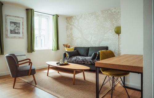 Saint-Renan Apartment | 1 Bedroom Cozy Apartment In Saint-Renan