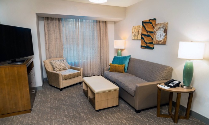 Coeur d'Alene Condo | 1 Bedroom | Free Breakfast + Indoor Pool + Hot Tub