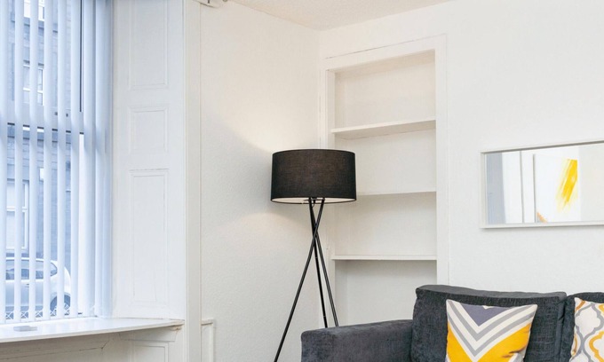 Glenisla Apartment | 1 Bedroom Short Let Stay by Central Serviced Apartments