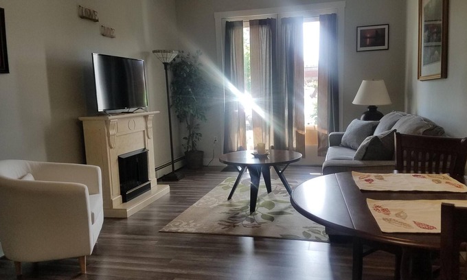 Bangor Apartment | 1 Bedroom,in a secured building, centrally located in Bangor Maine