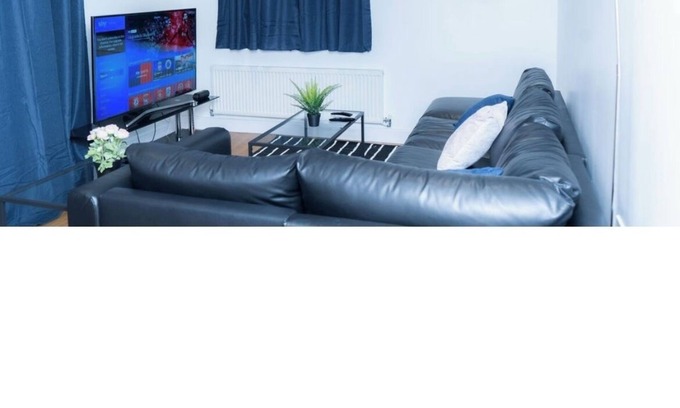 Redbridge Apartment | 1 bedroom Luxury Apartment Gants-Hill in Illford