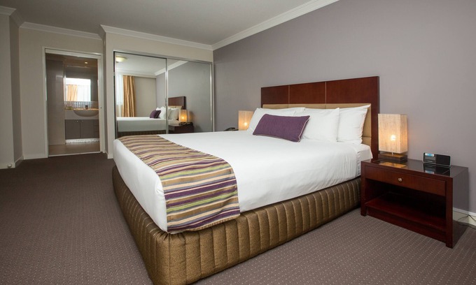Springwood Apartment | 1 Bedroom Self-contained Unit