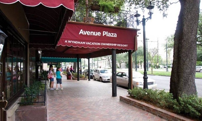 Lower Garden District Resort | 1 bedroom - sleeps 4 for Jazz Fest 2026