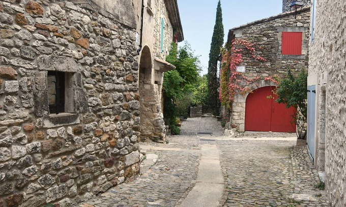 Aigueze House | 1 bedroom stunning home in Aiguèze