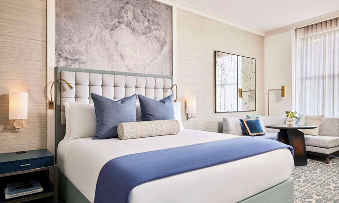 Financial District Hotel | 1-Bedroom Suite + Connecting Room at a 5⭐️ Hotel