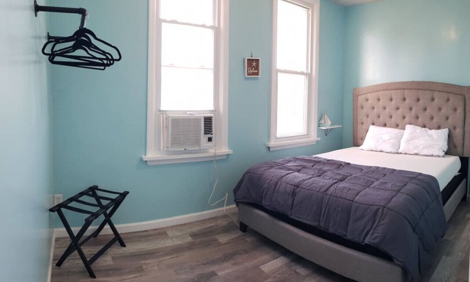 Cape May - Wildwood Apartment | 1 bedroom, Walk to Beach & Boardwalk (1L)