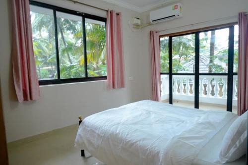 Varca Apartment | 1 BHK Private Apartment with a Balcony