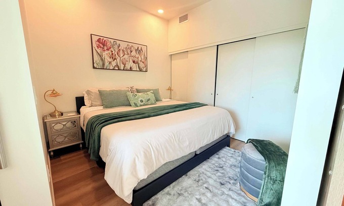 Rio Grande Apartment | 1 BR Apt - 3 minutes from the Convention Center, Near Resto
