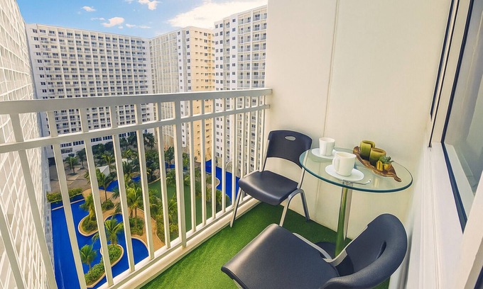 Barangay 76 Condo | 1 BR Fully Furnished Condo Across MOA with Pool and Parking - Shore Bldg B, 1246