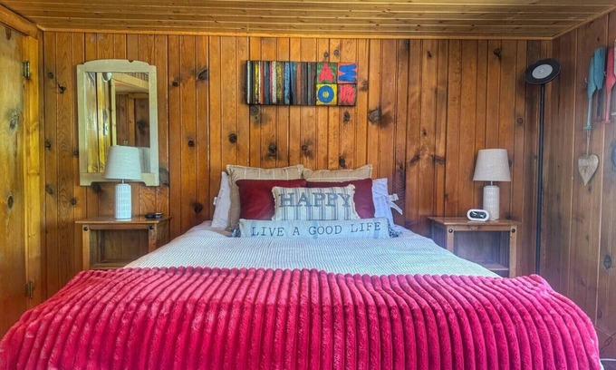 Grand Lake Cabin | 1 BR with sunroom-walk to beach
