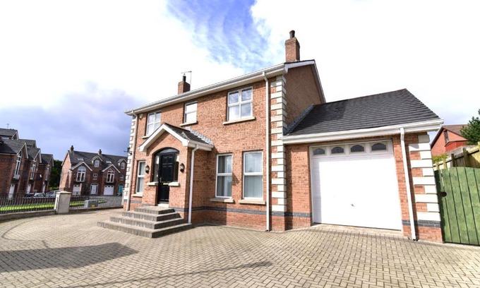 Portstewart House | 1 Garrylaban Manor
