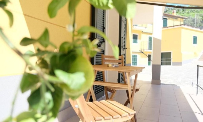 Torre Annunziata Apartment | 1 minute from MAXIMAL POMPEII shopping center, 1 km from the excavations of Pompeii