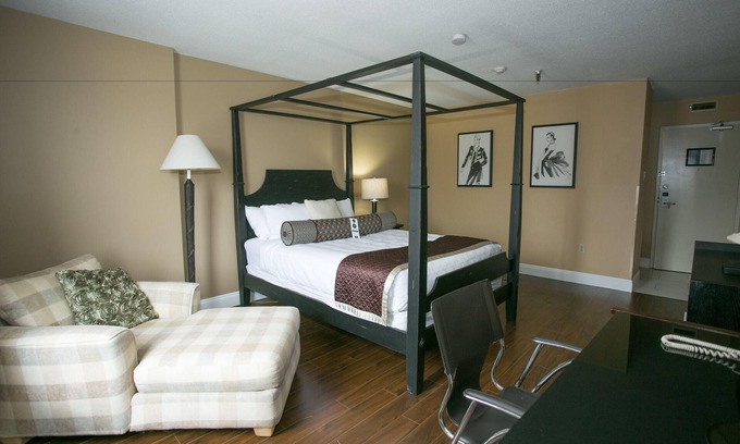 Dartmouth Apartment | 1 Queen Bed – Room 6 - Hearthstone Inn Boutique Hotel Halifax – Dartmouth