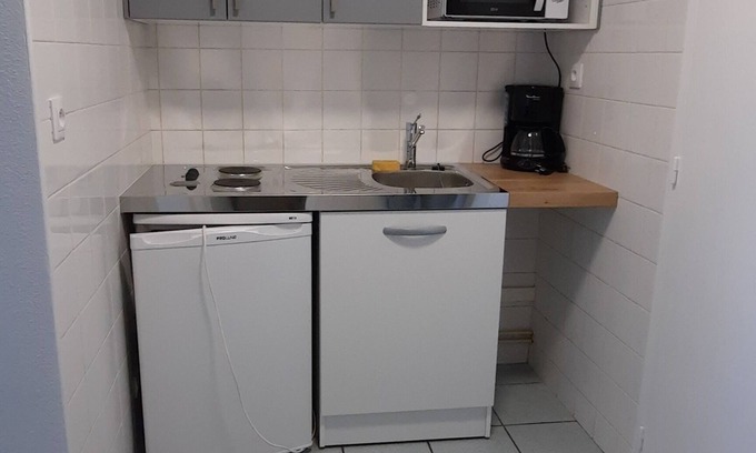 Jaunay-Clan Apartment | 1-star studio near futuroscope and aquascope