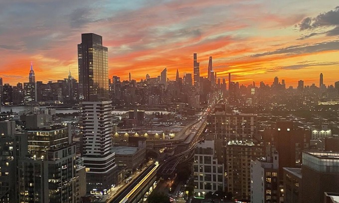Queens Apartment | 1 Stop to Midtown Amazing View Luxury High Rise Corner 1 Bedroom Apartment