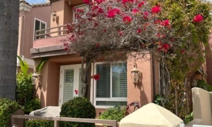 Huntington Beach House | 10% Discount Offered-Beach Close in a Beautifully Appointed Home